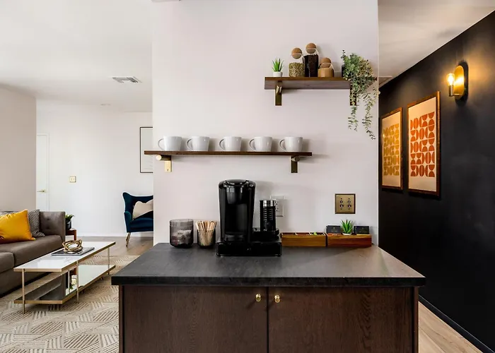 Holiday home Mid-century Modern W Heated Pool