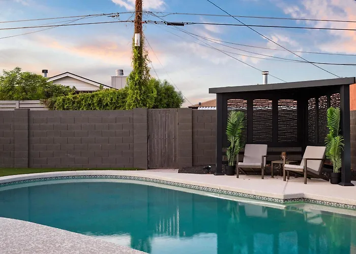 Mid-century Modern W Heated Pool Holiday home Scottsdale