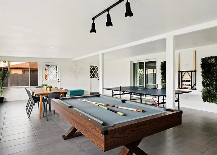 Mid-century Modern W Heated Pool Scottsdale