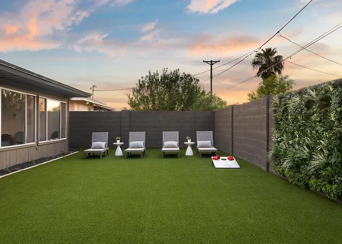 Mid-century Modern W Heated Pool * Scottsdale